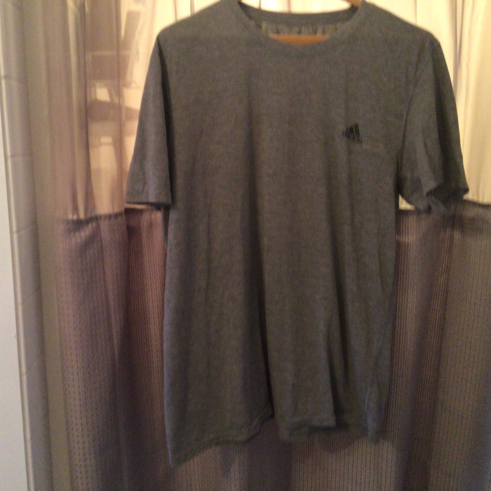 Men’s adidas gray ultimate tee size xl